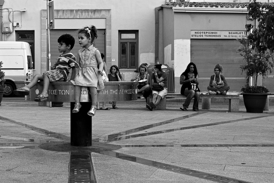 Nicosia, waiting for the live music